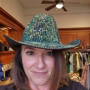 Meet your Posher, Wendy